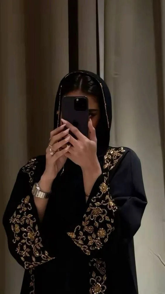 al malak abaya